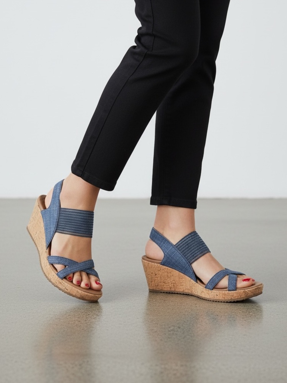 Skechers Beverlee High Tea Navy Wedge Sandals Size 9 Like New